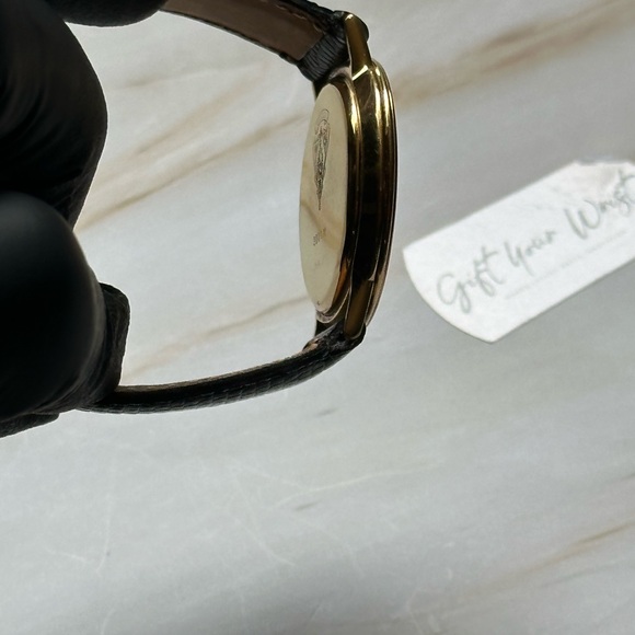 Gucci 3001M Roman Numeral Gold-Tone SS With Black Dial 33mm Luxury Swiss Watch - Picture 8 of 14